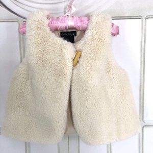 Cynthia Rowley Girls Soft Faux Fur Vest Size 2T Beige